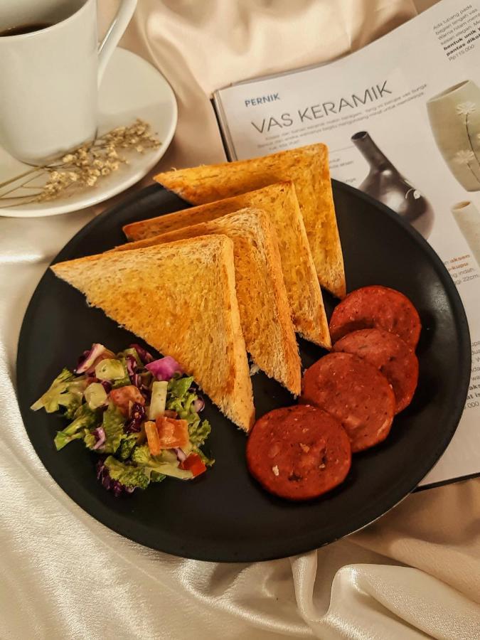 Kalinda Homey 카리문자와 외부 사진